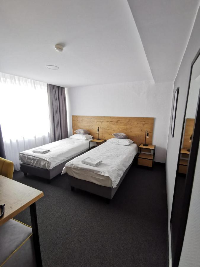 Gold Hotel Złotoryja Buitenkant foto